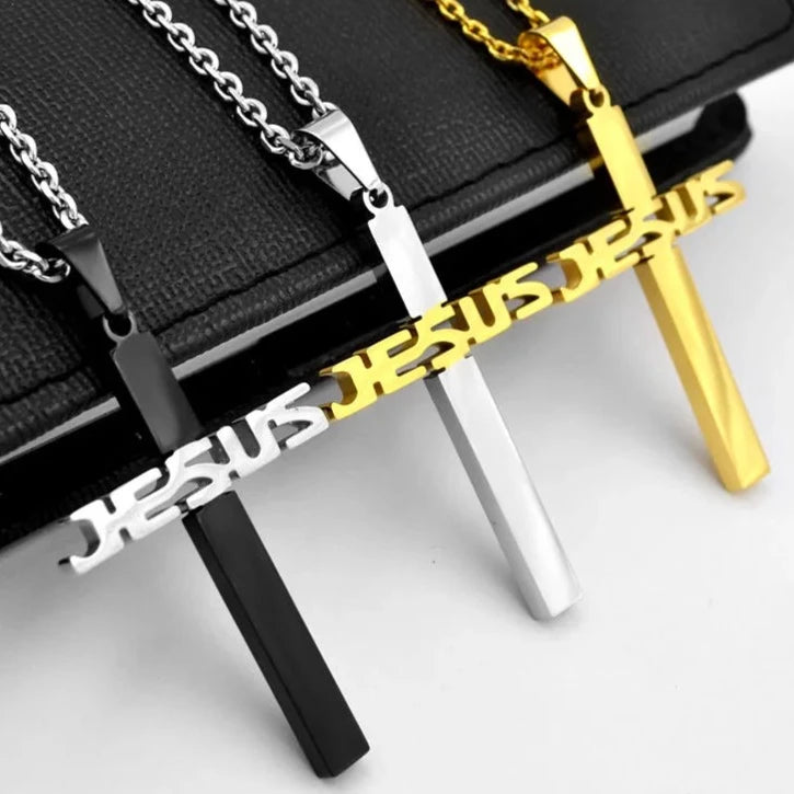 Colar Crucifixo Jesus em Aço 316L